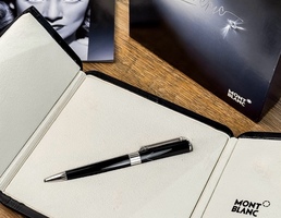 Montblanc Marlene Dietrich Special Edition (шариковая ручка)