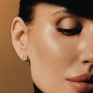 Пусеты из белого золота с бриллиантами  2.08 Ct