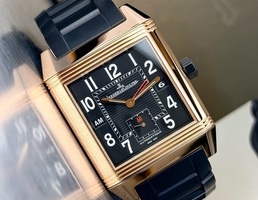 Reverso Squadra Hometime