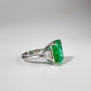 Кольцо с колумбийским изумрудом 7,59 ct и бриллиантами GIA