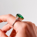 Кольцо с колумбийским изумрудом 8,16 ct и бриллиантами GIA